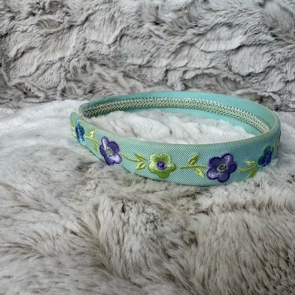 Light Blue Floral Embroidered Headband - Picture 2 of 6
